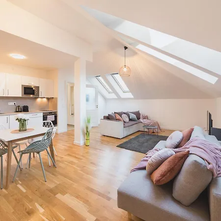 Royal Loft *